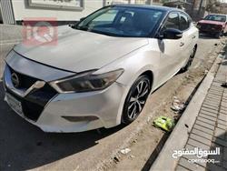 نيسان ماكسيما